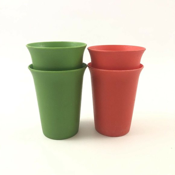 Tupperware Other - Tupperware Juice Cups Set of 2 Green and 2 Orange